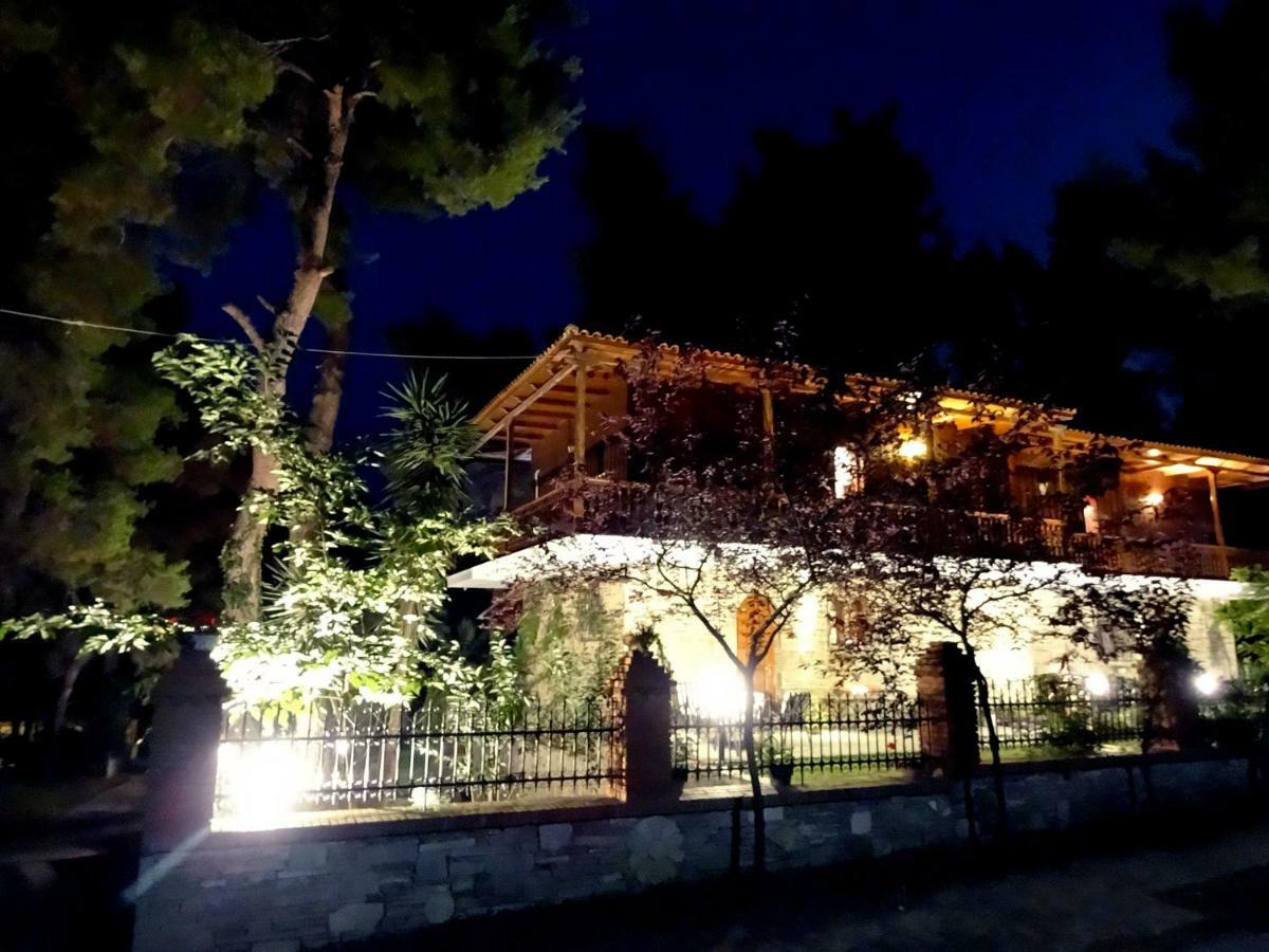 Wood And Stone Villa Παραλία Σάνη Εξωτερικό φωτογραφία