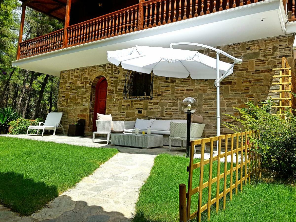 Wood And Stone Villa Παραλία Σάνη Εξωτερικό φωτογραφία