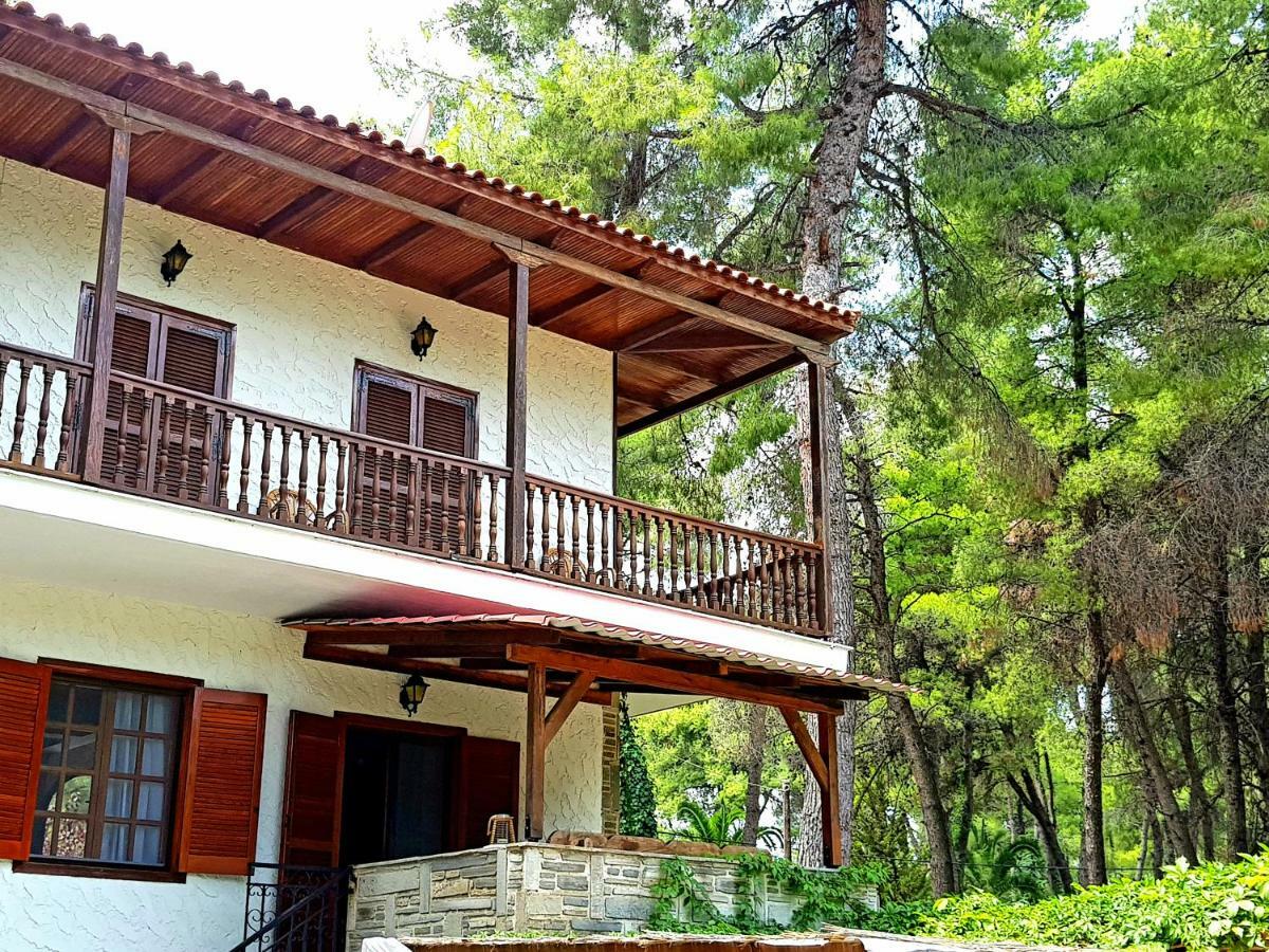 Wood And Stone Villa Παραλία Σάνη Εξωτερικό φωτογραφία